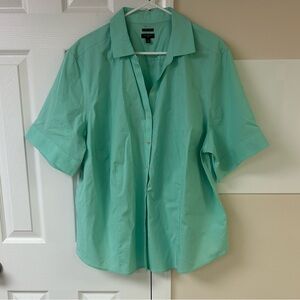 Talbots Wrinkle Resistant Short Sleeve Button Down Shirt